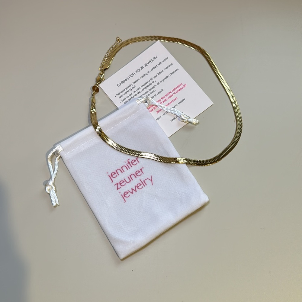 Anthropologie Jennifer Zeuner‎ Karli Gold-Plated Classic Herringbone Necklace - Picture 4 of 8